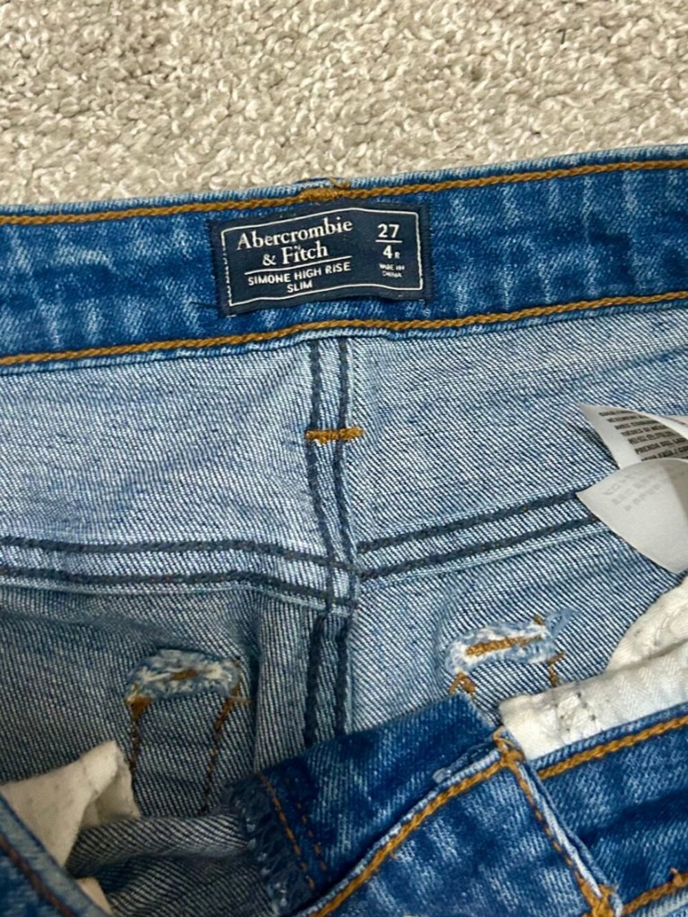 A&F High Rise Jeans - Picture 2 of 3